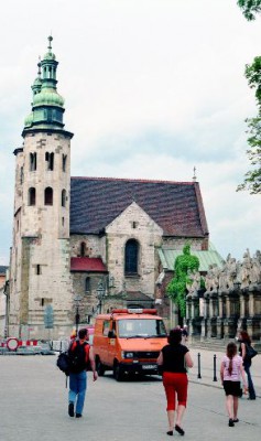 img027.jpg